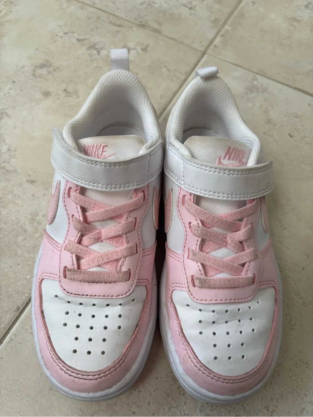 Nike kids low